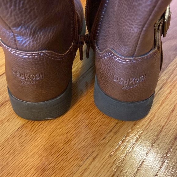 Oshkosh boots - Picture 4 of 4